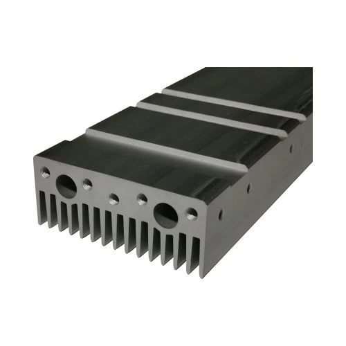 CNC-bewerking van aluminium koellichaam